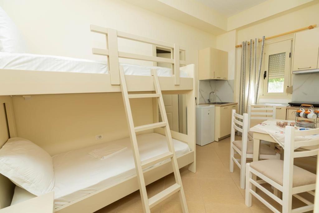 Premier Guest House Vlore Exterior photo