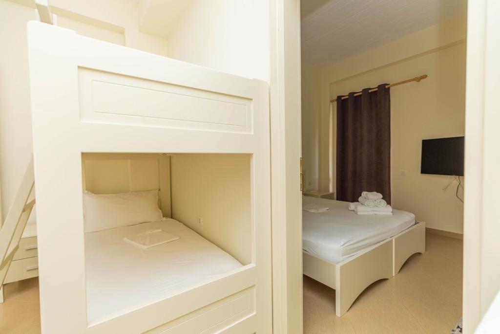 Premier Guest House Vlore Exterior photo